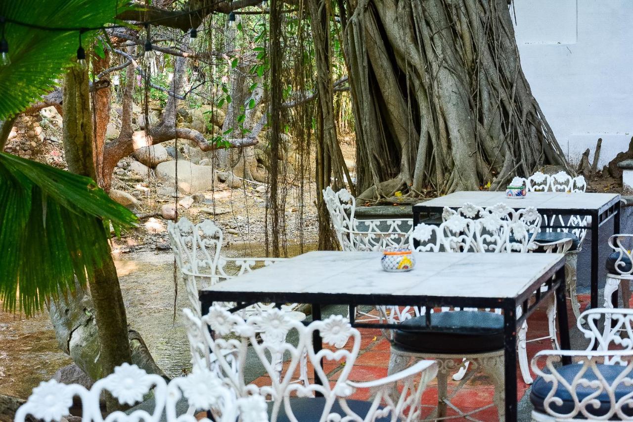 Garlands Del Rio Riverside Boutique Hotel Пуэрто-Вальярта Экстерьер фото